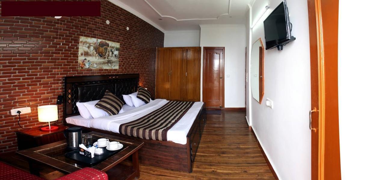 Divyansh Hotel Dharamsala Exteriér fotografie